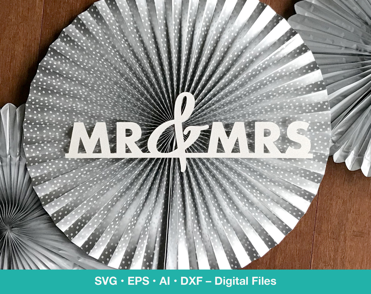 a paper fan with the word mr and mrs on it